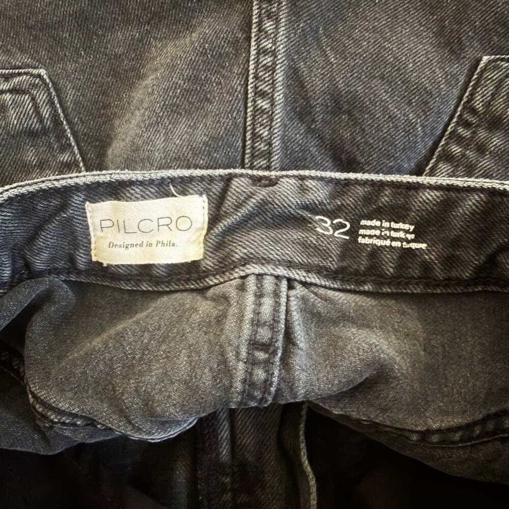 Pilcro Anthropologie Black Denim Shorts 32 Rhinestone Distressed High Rise - Picture 5 of 6